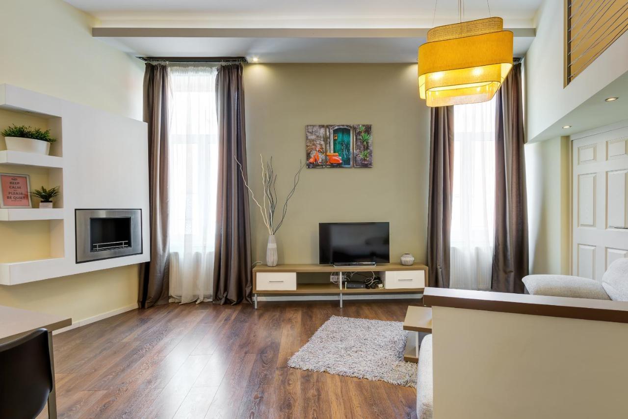 Spacious & Stylish Apartment In Downtown Budapest Eksteriør bilde