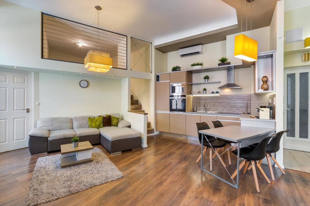 Spacious & Stylish Apartment In Downtown Budapest Eksteriør bilde