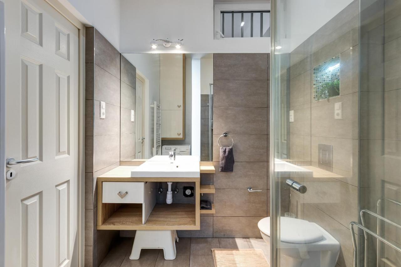 Spacious & Stylish Apartment In Downtown Budapest Eksteriør bilde