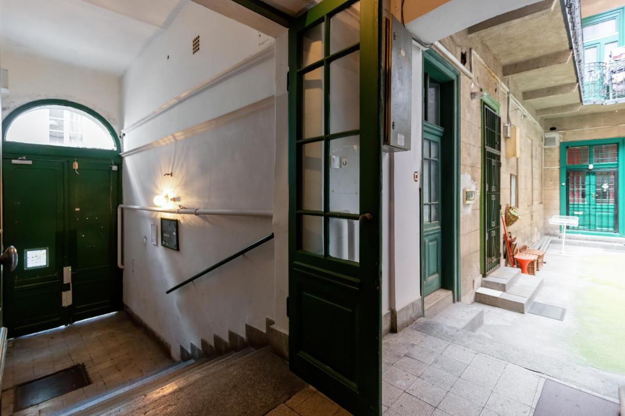 Spacious & Stylish Apartment In Downtown Budapest Eksteriør bilde