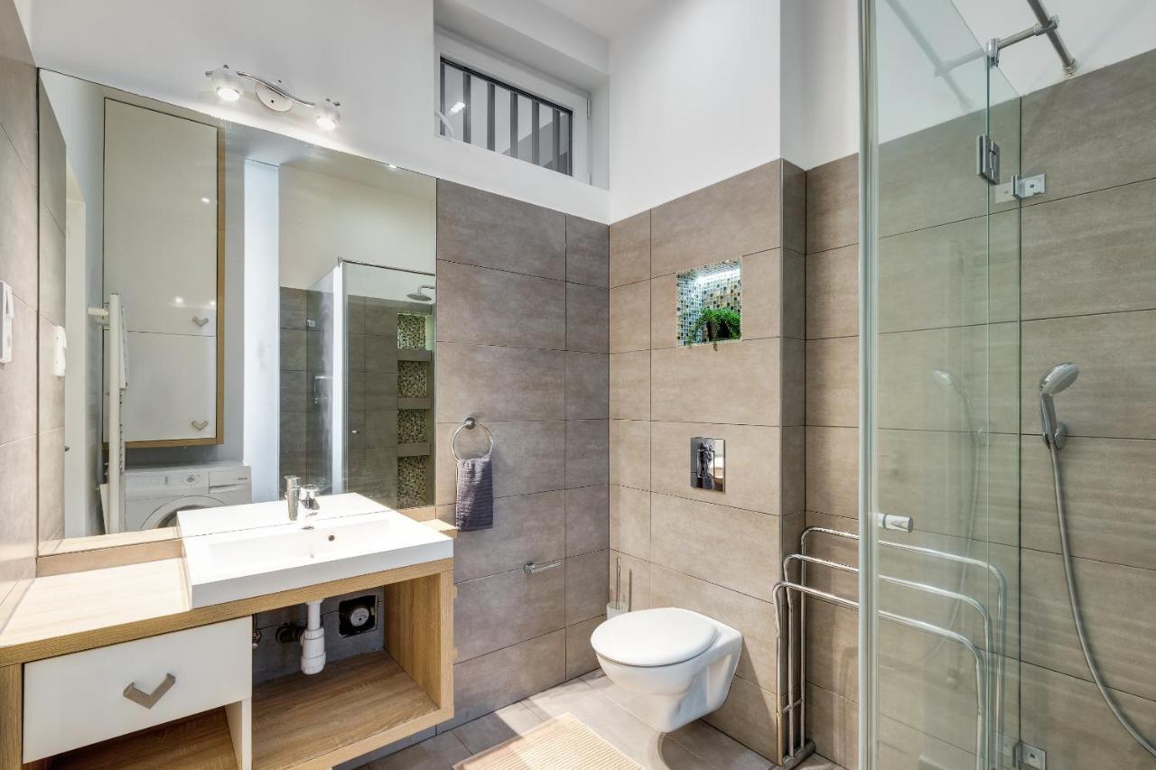 Spacious & Stylish Apartment In Downtown Budapest Eksteriør bilde